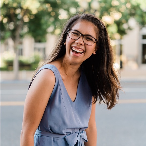 Meet your Posher, Karissa - Picture 1 of 5